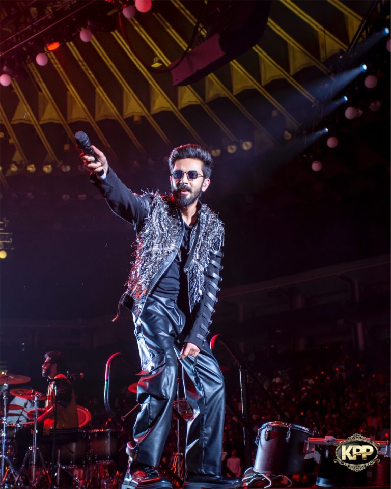 Kash Patel Productions Anirudh Once Upon A Time World Tour April 14th 2023 Seattle WA Oakland Arena Silicon Photography 45