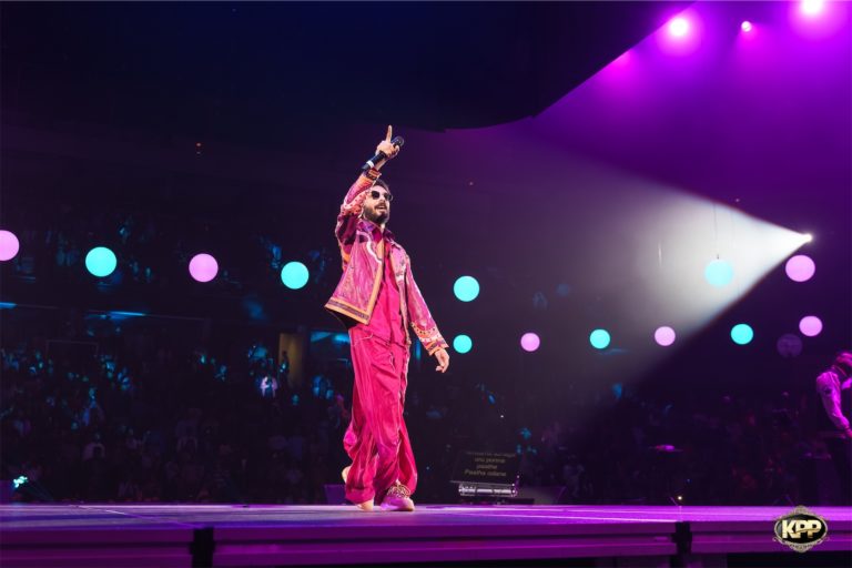 Kash Patel Productions Anirudh Once Upon A Time World Tour Live Show April 14th 2023 Seattle WA Angel Of The Winds Arena Carbon Three Studios 25